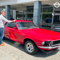 MUSTANG na projekt PAKA Inne Garowanie Fundacji im. Ks. Kaczkowskiego